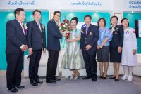 พรีเซ็นเตอร์ของศูนย์ความเป็นเลิศทางด้านโรคตับ กับ “เพชรา เชาวราษฎร์”